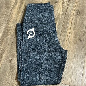 Peloton Navy and Light Blue Marbled Leggings in size Medium